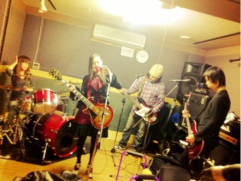 f:id:aiamdolly:20130321151925j:image